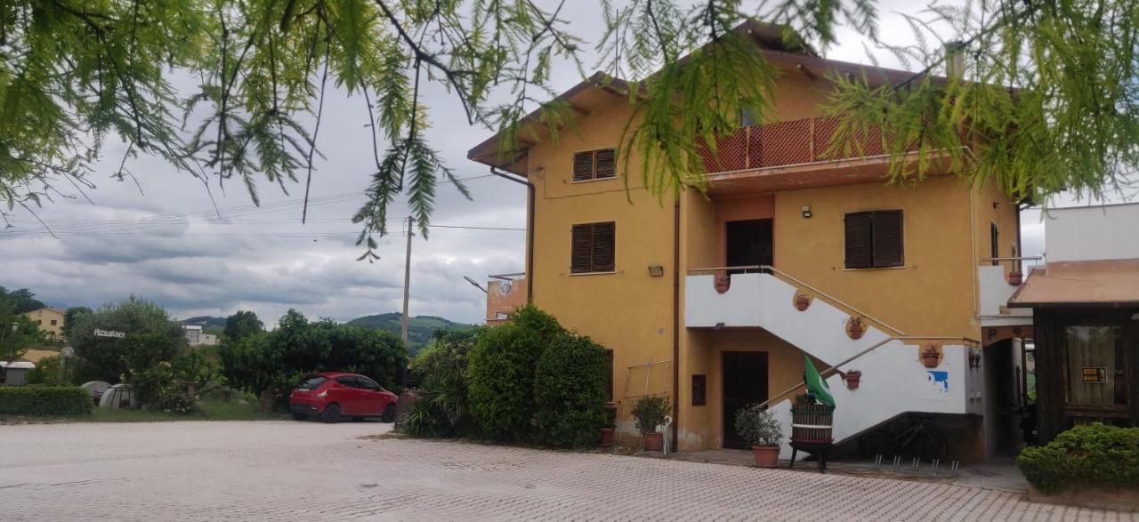 San Pietro  Azienda Agrituristica Piccolo Ranch מראה חיצוני תמונה